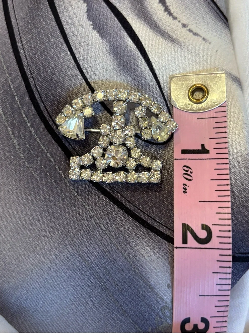 Garcia Two Guards 100% Silk Gray Abstract Tie + Rhinestone Telephone Brooch